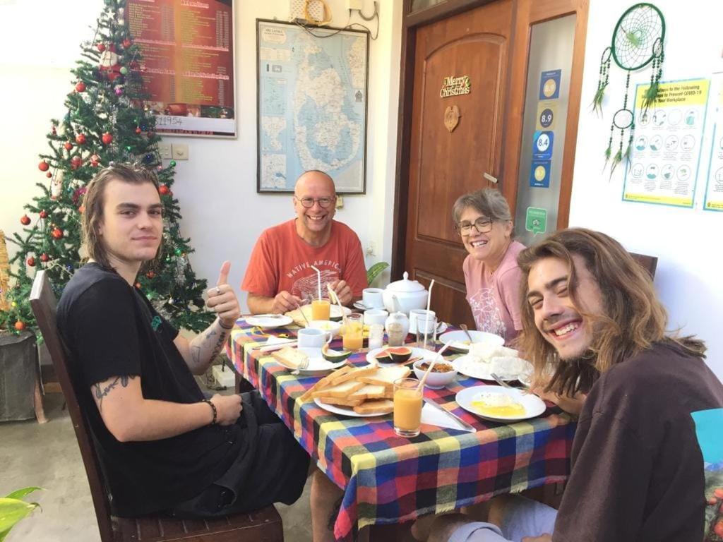 Anna Tourist Inn Negombo Dış mekan fotoğraf