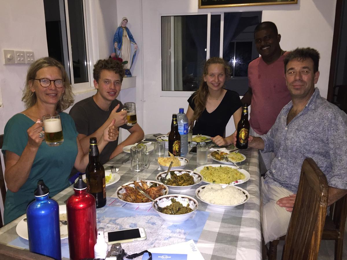 Anna Tourist Inn Negombo Dış mekan fotoğraf