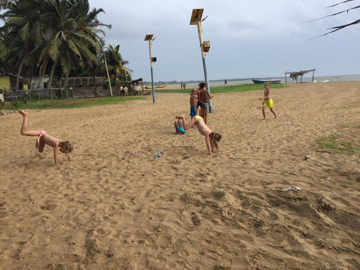 Anna Tourist Inn Negombo Dış mekan fotoğraf